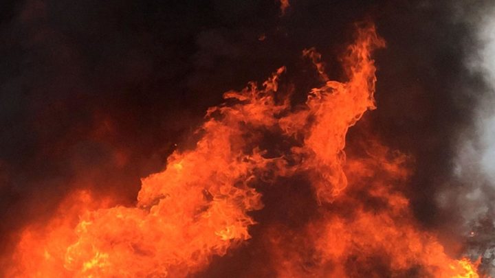 Два человека скончались после пожара в Лодейнопольском районе Ленинградской области
