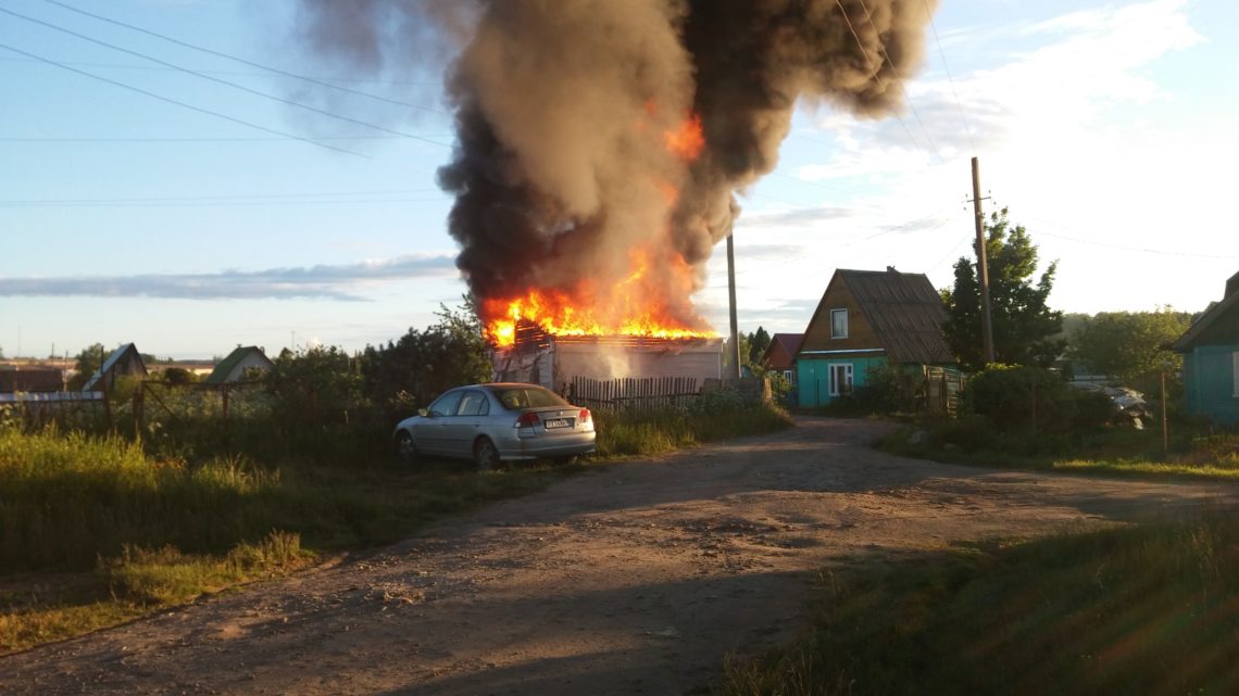 2 человека погибли на пожаре в Кировском районе