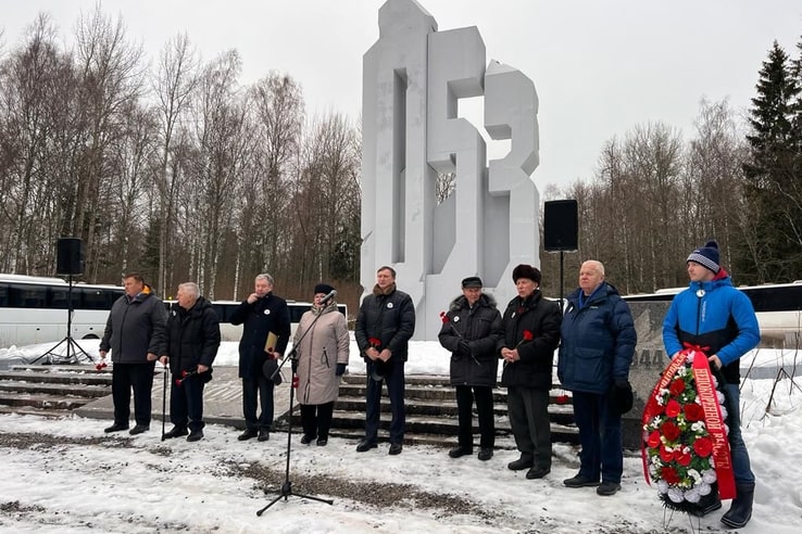 В Ломоносовском районе прошел автопробег по кольцу обороны Ораниенбаумского плацдарма